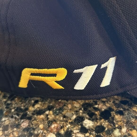 NEW Adidas TaylorMade Jet Black Cap with Logo - Picture 5 of 8
